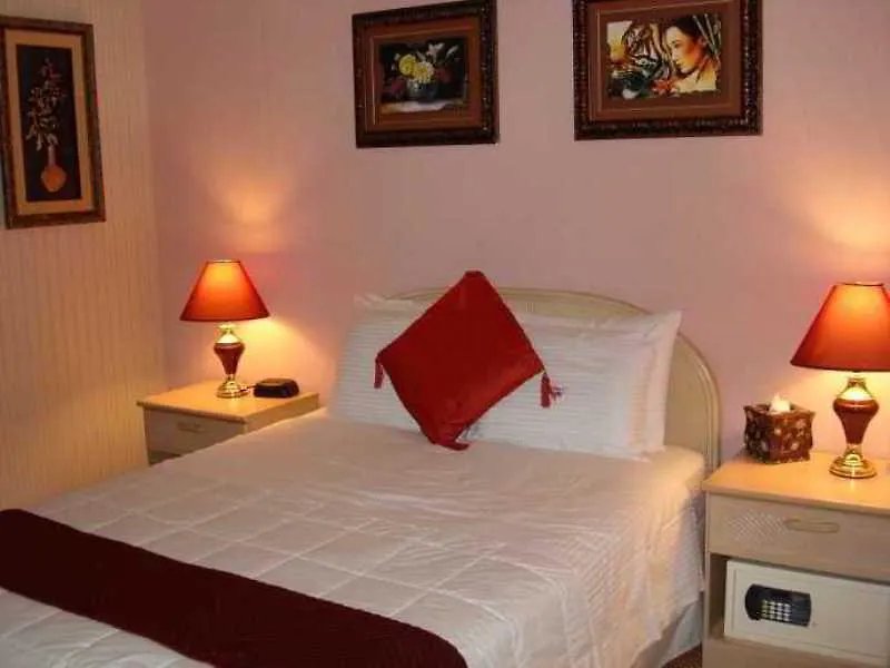 **  Flushing Central Hotel 88 New York USA